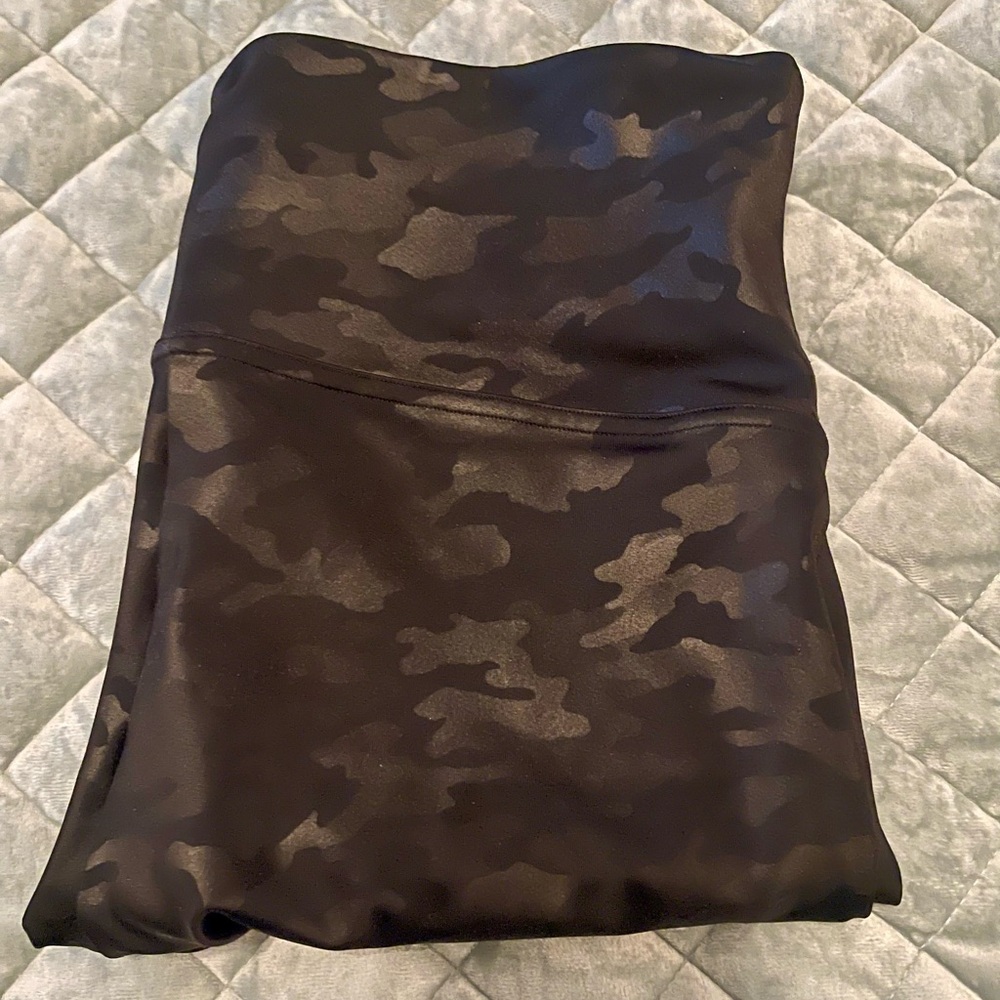 Spanx faux leather leggings